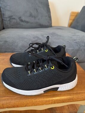 Women's Ortho Feet Black Athletic Sneakers